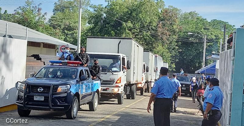 AULAS